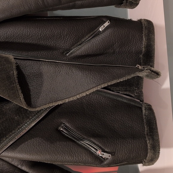 Forever 21 Shearling Jacket - Picture 3 of 9